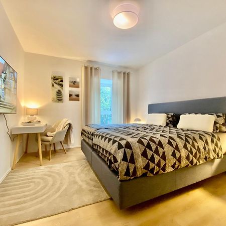 Sleep Well Apartments Detmold - Tempur Beds- Neu - Top Lage - Free Parking - Wifi Eksteriør billede