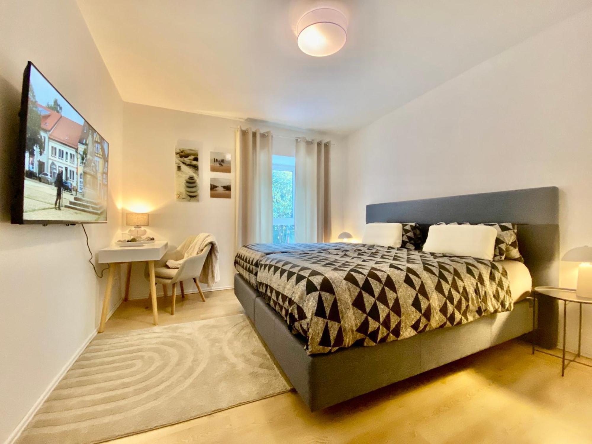 Sleep Well Apartments Detmold - Tempur Beds- Neu - Top Lage - Free Parking - Wifi Eksteriør billede